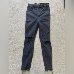 Madewell black distressed knee jeans